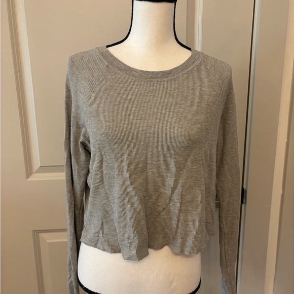 Brandy Melville basic grey cropped long sleeve top OS - Picture 1 of 10